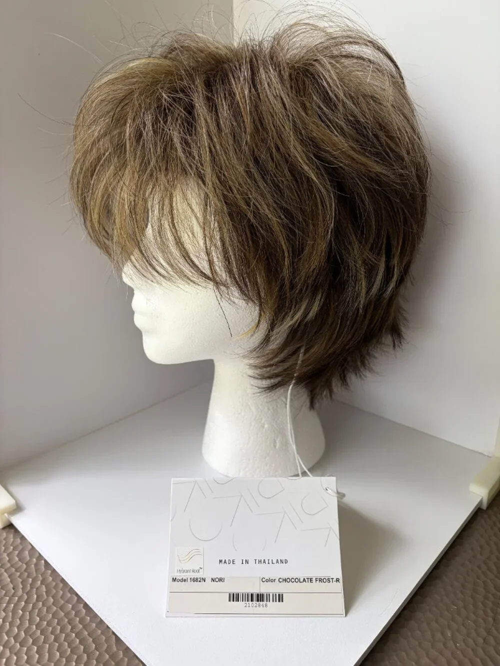 Noriko NORI in Chocolate Frost R, Petite/Avg Cap, Synthetic Wig, NWT